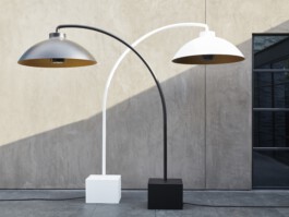 Freistehende DOME-Leuchten von Heatsail im Außenbereich von Schreinerei Maier